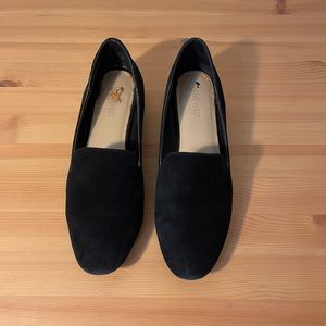 Nine West Suede Black Flats with Pearl Heel 7.5